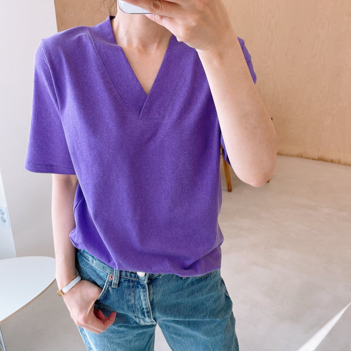 Pigment V-neck cotton T-shirt