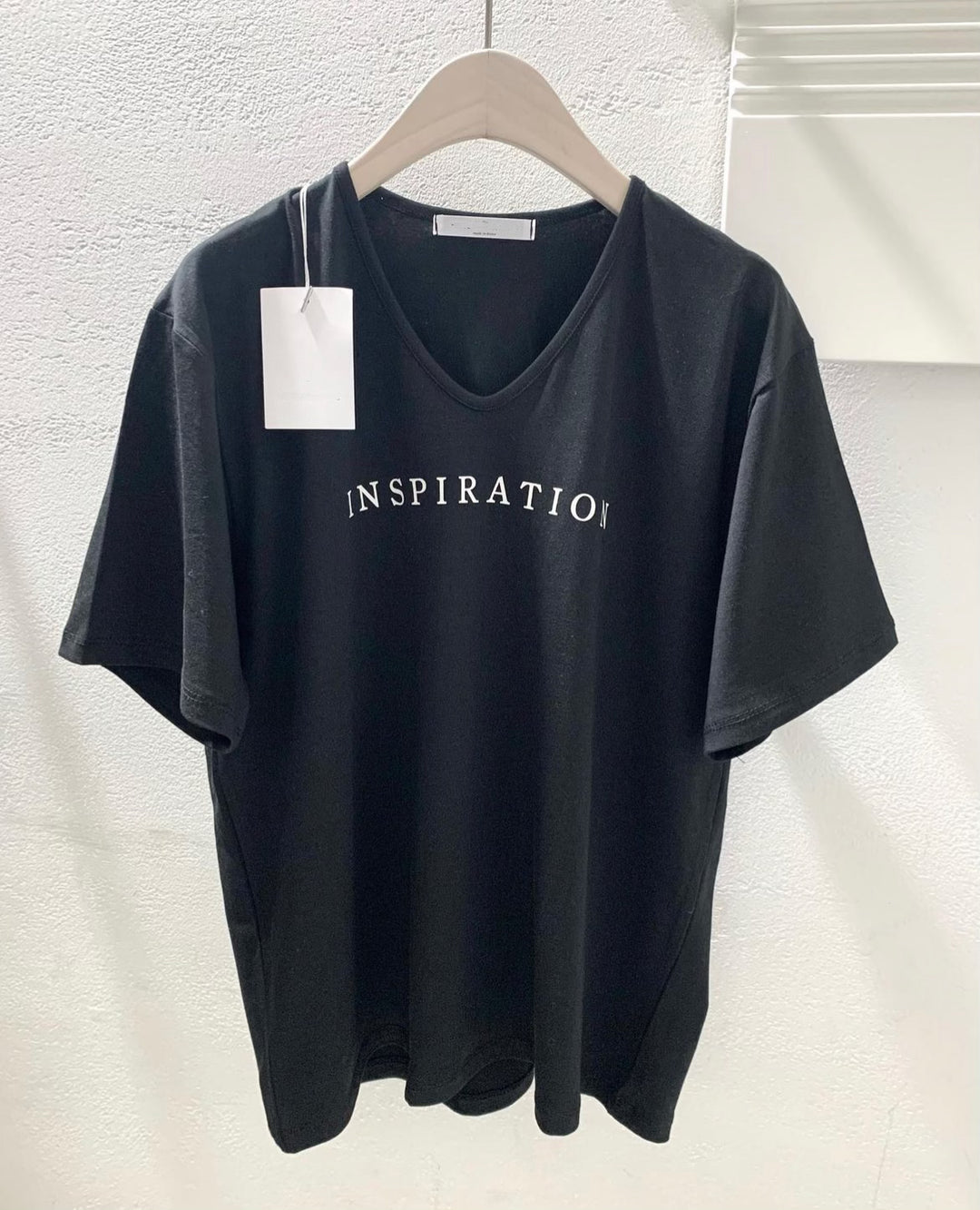 Inspo V-neck Lettering T-shirt