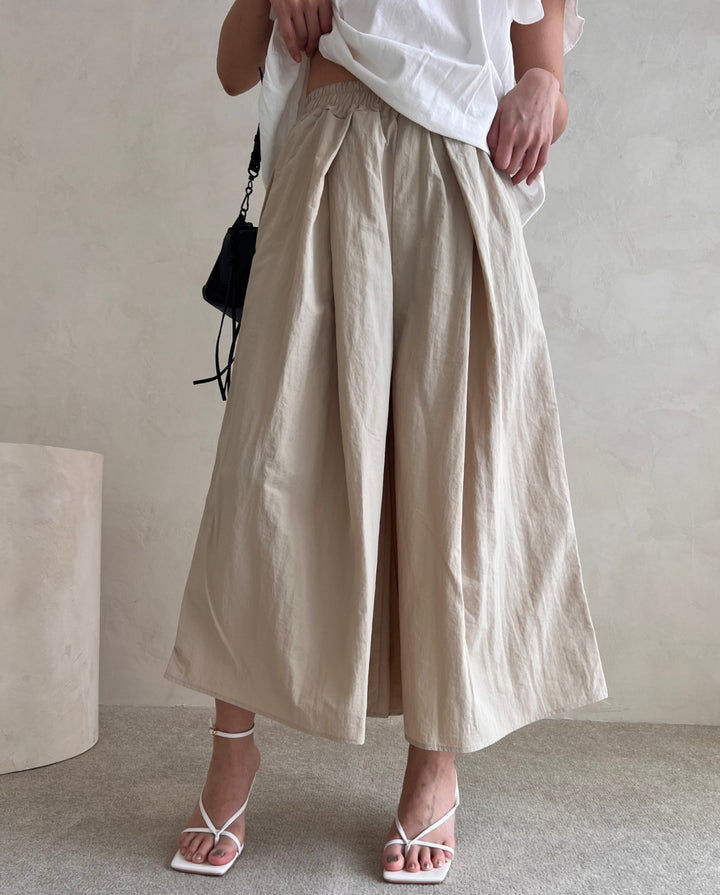 Nylon Full Wide Skirt