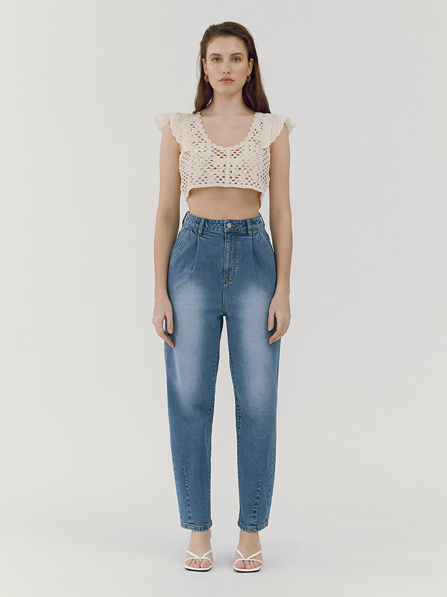 Boyfriend Pin Tuck Jeans - Blue