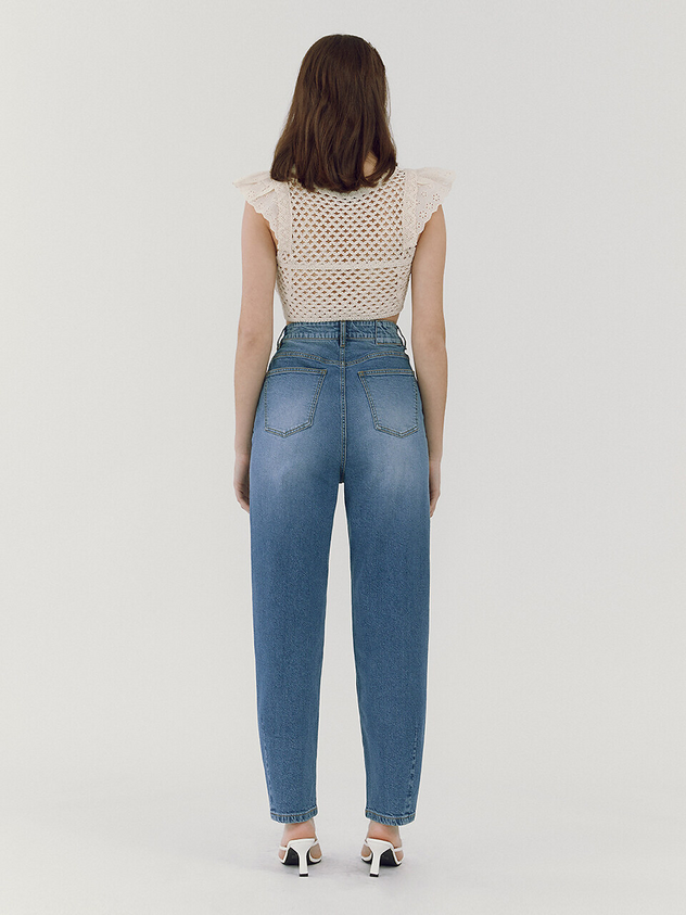 Boyfriend Pin Tuck Jeans - Blue