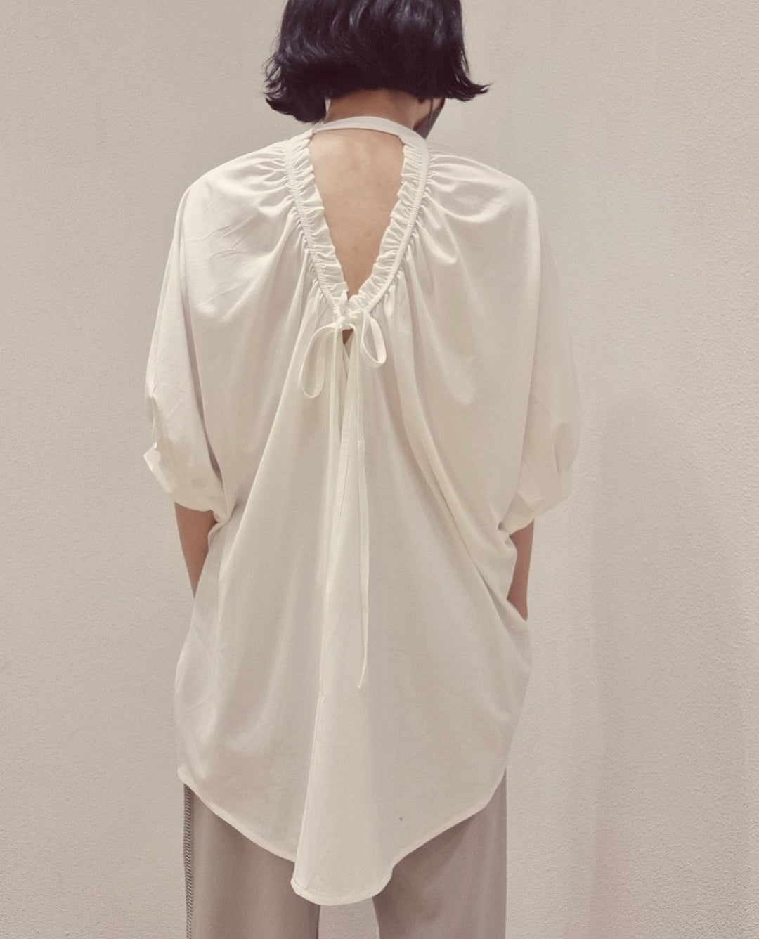 Heart Back Open Long T-shirt Blouse