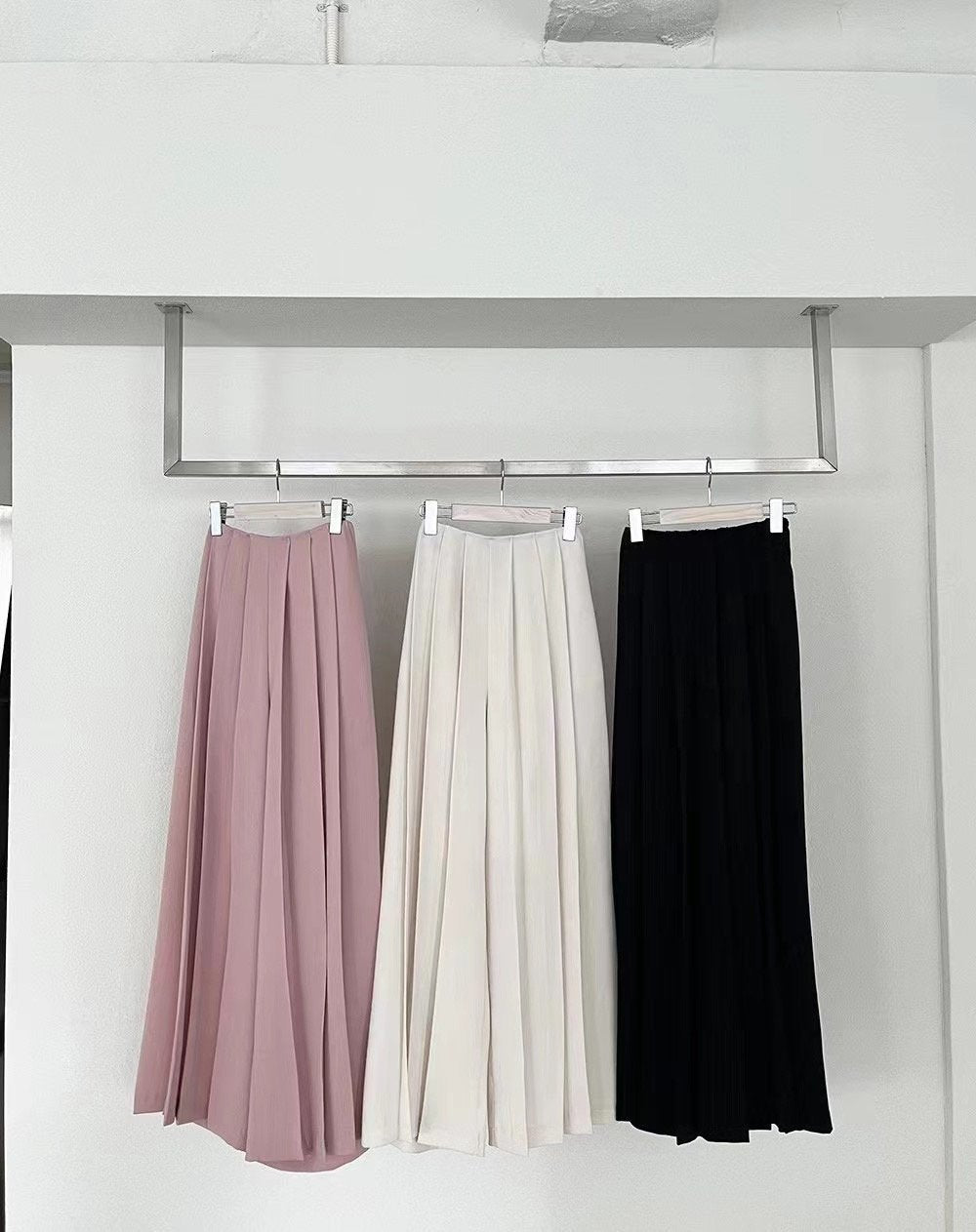 Wide Pleated Maxi Pants